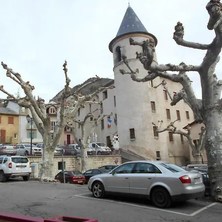 Hotel Le Moderne - Location D'appartements A La Nuitee Veynes