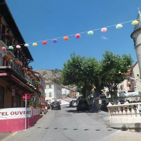 Le Moderne - Location D'appartements A La Nuitee 3* Veynes